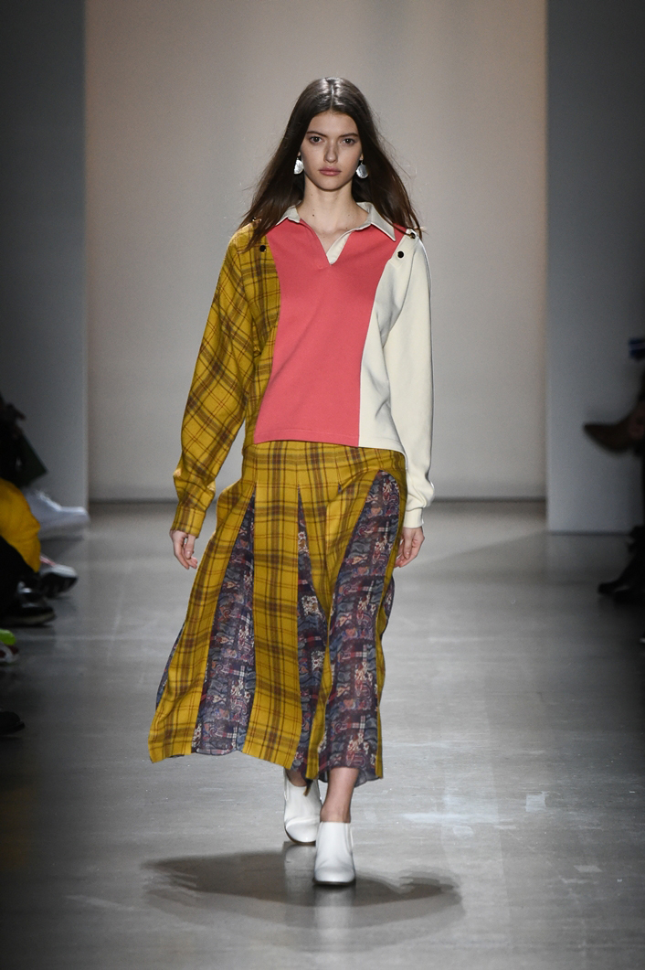 1. 지난 9일 미국 뉴욕에서 개최된 ‘컨셉코리아 뉴욕 2019 F/W’에서 디자이너 이청청의 브랜드 ‘라이’가 런웨이를 선보이고 있다.