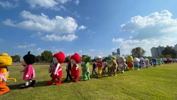 사진4. 한국콘텐츠진흥원(원장 조현래, 이하 콘진원)이 지난 14~15일 서울 용산구 용산어린이정원에서 개최한 ‘제6회 우리동네 캐릭터 축제’가 성황리에 마무리됐다. (잔디공원 퍼레이드 현장사진)