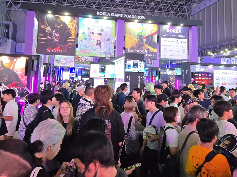 사진1. 콘진원은 지난 9월 25일부터 28일까지 나흘간 일본 도쿄에서 열린‘도쿄게임쇼(TGS) 2025’에서 한국공동관 운영을 성공적으로 마무리했다.(2025 도쿄게임쇼 한국공동관 현장사진)