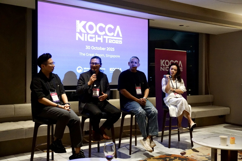 사진 3. 코카나잇 현장사진(동남아 시장 인사이트를 나누는 현지 기업 관계자, 왼쪽부터 Kent Teo 인베이드(Invade) 대표, Kevin Ho 찹찹시스템즈(Chop Chop Systems) 대표, Latif Sim 비라이브(BeLive) CFO, Li Ping Lee 거시클라우드(Gushcloud) 전략부문 디렉터)