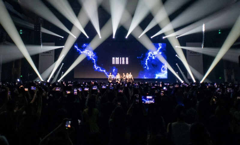 사진 6. 콘진원은 11월 2일부터 8일까지 호주 시드니의 대표 복합문화공간 캐리지웍스에서 ‘2025 K-콘텐츠 플래닛 in 호주’을 개최했다. (K-팝 콘서트 현장 사진)