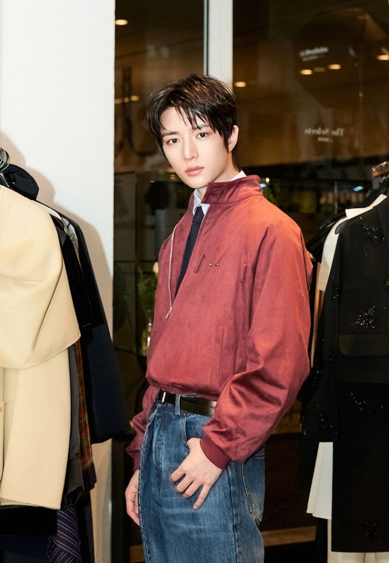 사진 8. 콘진원은 11월 7일부터 23일까지 일본 도쿄 미나토구의 편집매장 ‘레스티어(Restir)’에서 ‘더 셀렉츠 도쿄 팝업스토어’를 운영한다. (더 셀렉츠 뮤즈 투모로우바이투게더 범규)