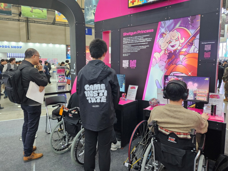 사진4. 게임인재원 지스타 전시 부스(‘샷건 프린세스’)