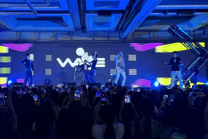 사진 4. 콘진원은 지난 1월 24일부터 25일까지 태국 방콕에서 열린 ‘방콕뮤직시티(Bangkok Music City) 2026’에서 ‘코리아 스포트라이트’를 성공적으로 마쳤다.(1월 25일, 영웨이브(0WAVE) 공연 현장 사진)