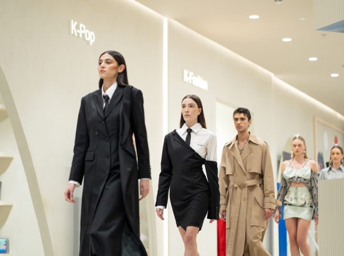 사진2. 2월 6일, 아랍에미리트 두바이 해외홍보관 ‘KOREA 360 UAE’에서 K-패션 쇼케이스가 개최됐다.(2)