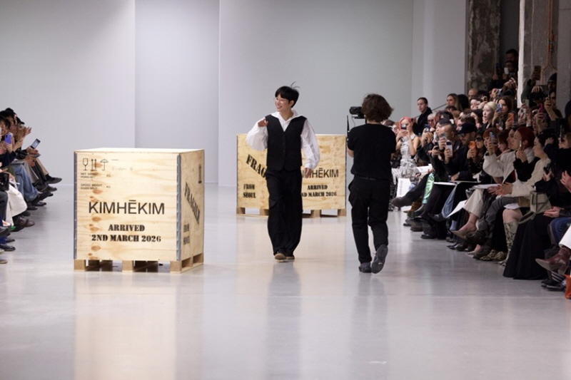 사진 7. 콘진원은 지난 3월 2일과 3일 프랑스 파리 팔레 드 도쿄에서 '컨셉코리아 2026 F/W' 를 성황리에 개최했다. (김해김 디자이너 김인태)