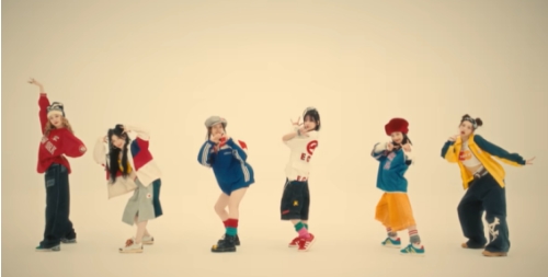 베이비몬스터의 'HOT SAUCE' 뮤직비디오 - 출처: 베이비몬스터 유튜브 계정(@BABYMONSTER)
