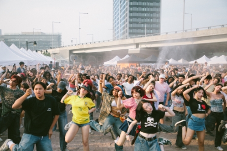 몬트리올 '포차' 축제에서 펼쳐진 랜덤플레이댄스 - 출처: 포차 축제 제공