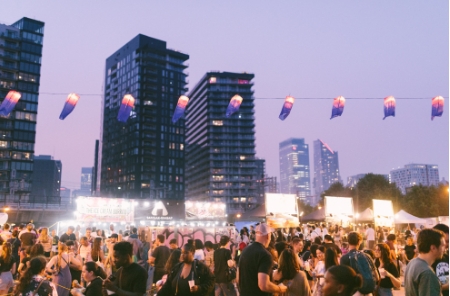 몬트리올 '포차' 축제의 전경, 청초롱이 달린 모습 - 출처: 포차 축제 제공