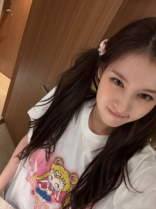 베티붑을 입은 트와이스 사나 ©사나 인스타그램 이미지